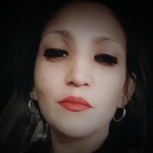 Meet your Posher, Casandra